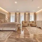 Viešbutis Pusu Paunksneje 5*
