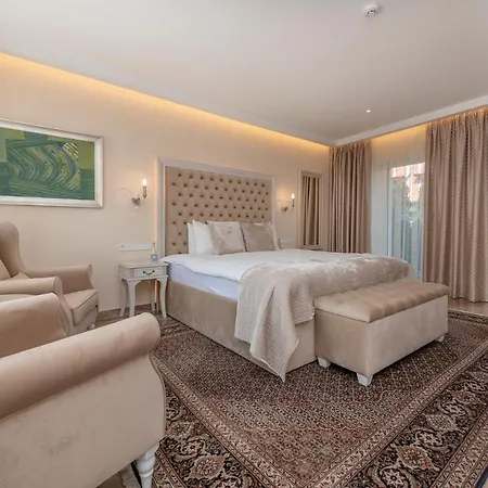 Szálloda Pusu Paunksneje 5*