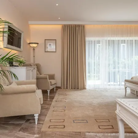 Szálloda Pusu Paunksneje 5*