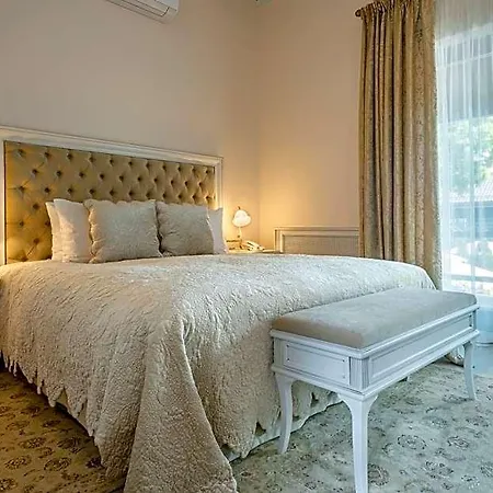 Viešbutis Pusu Paunksneje 5*