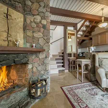 Pusu Paunksneje Szálloda 5*