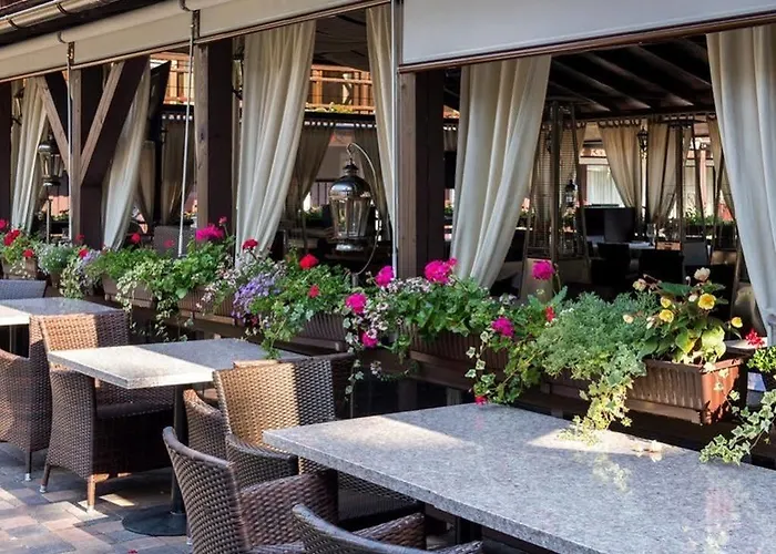 Pusu Paunksneje فندق