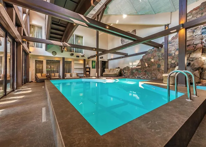 Pusu Paunksneje فندق