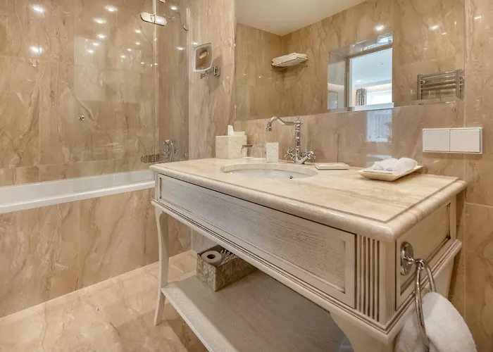 Pusu Paunksneje Szálloda