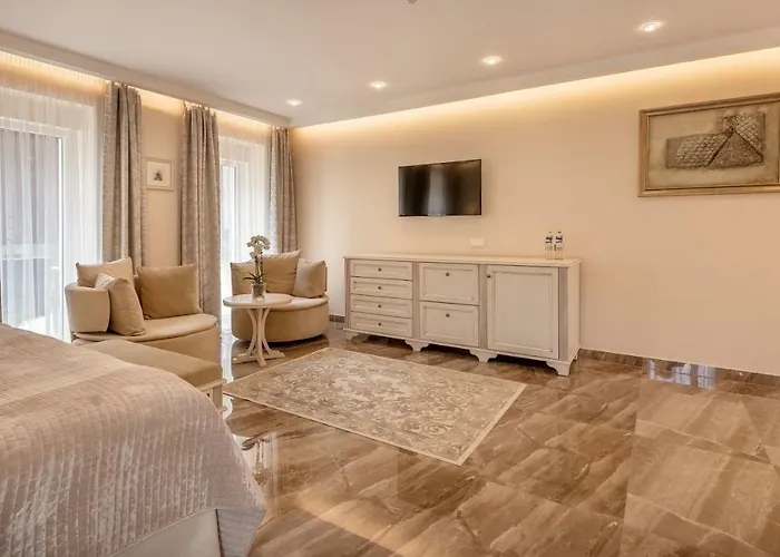 Pusu Paunksneje فندق 5*